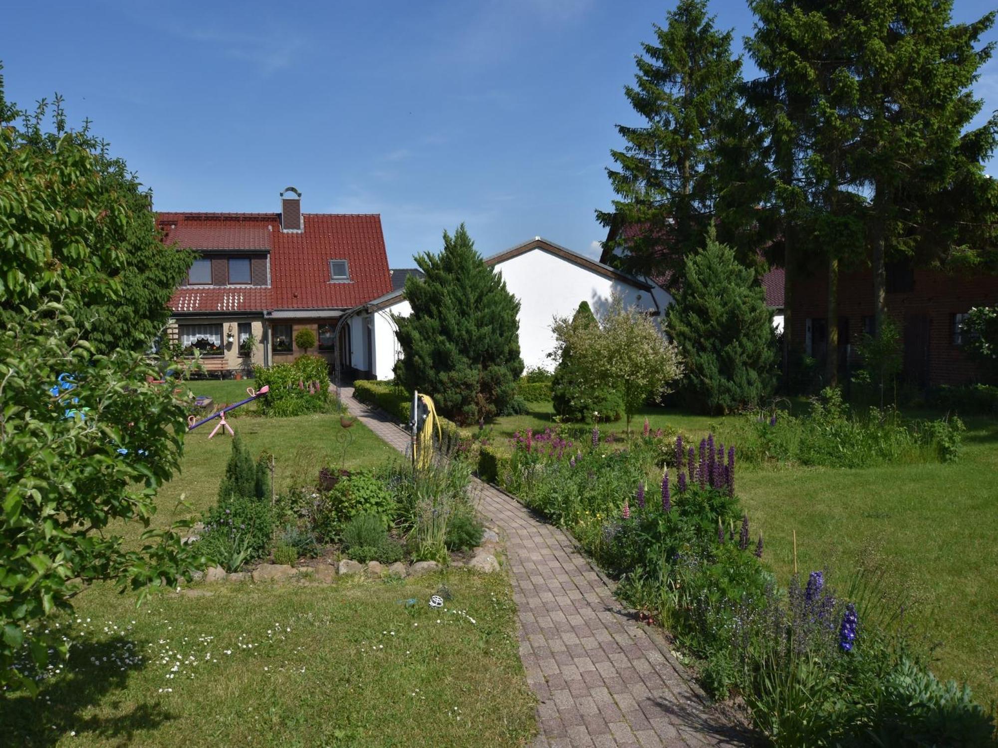 Beautiful Apartment In Robertsdorf With Garden Blowatz Екстер'єр фото